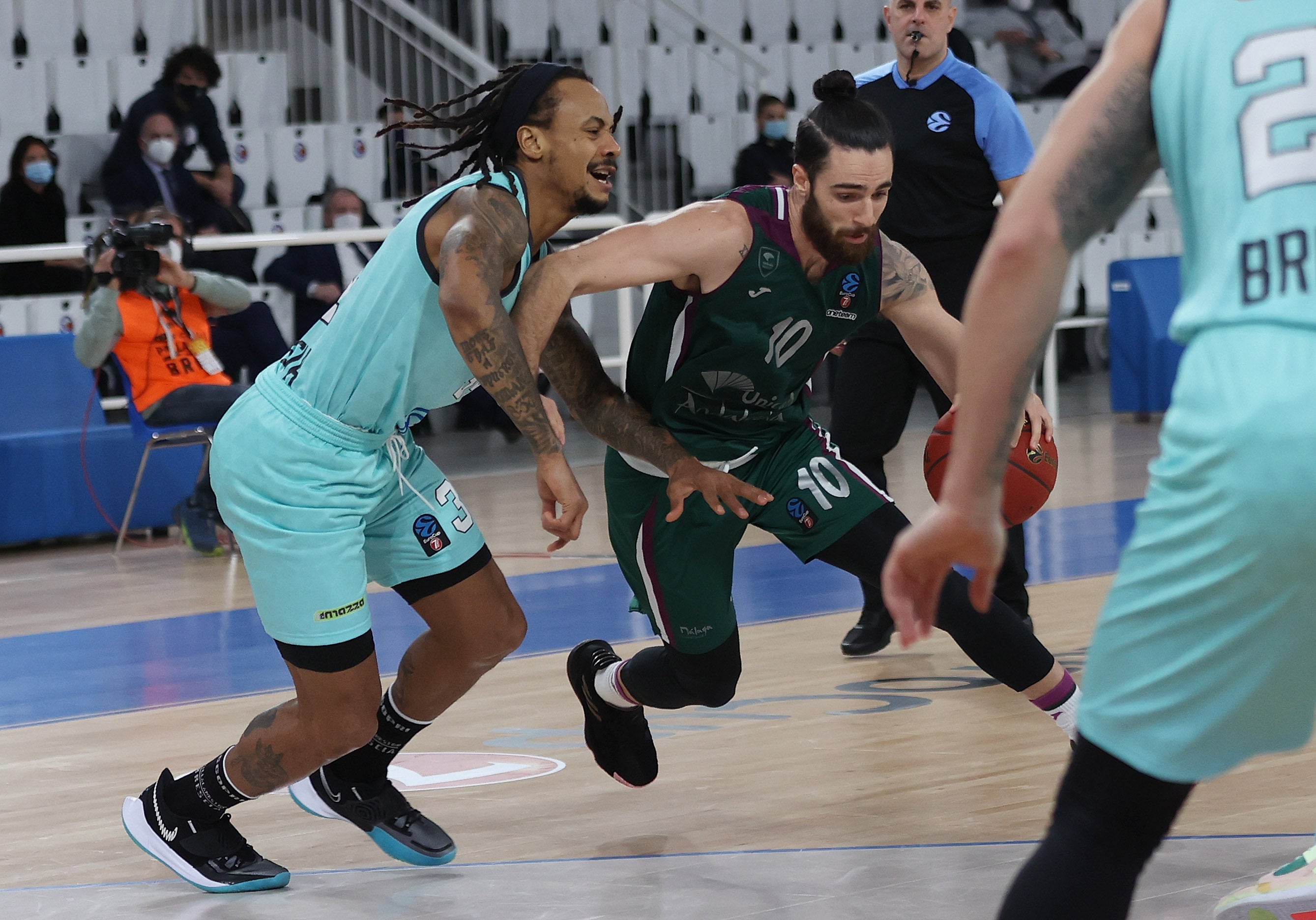 Fotos: Las mejores imágenes del Brescia-Unicaja de Eurocup