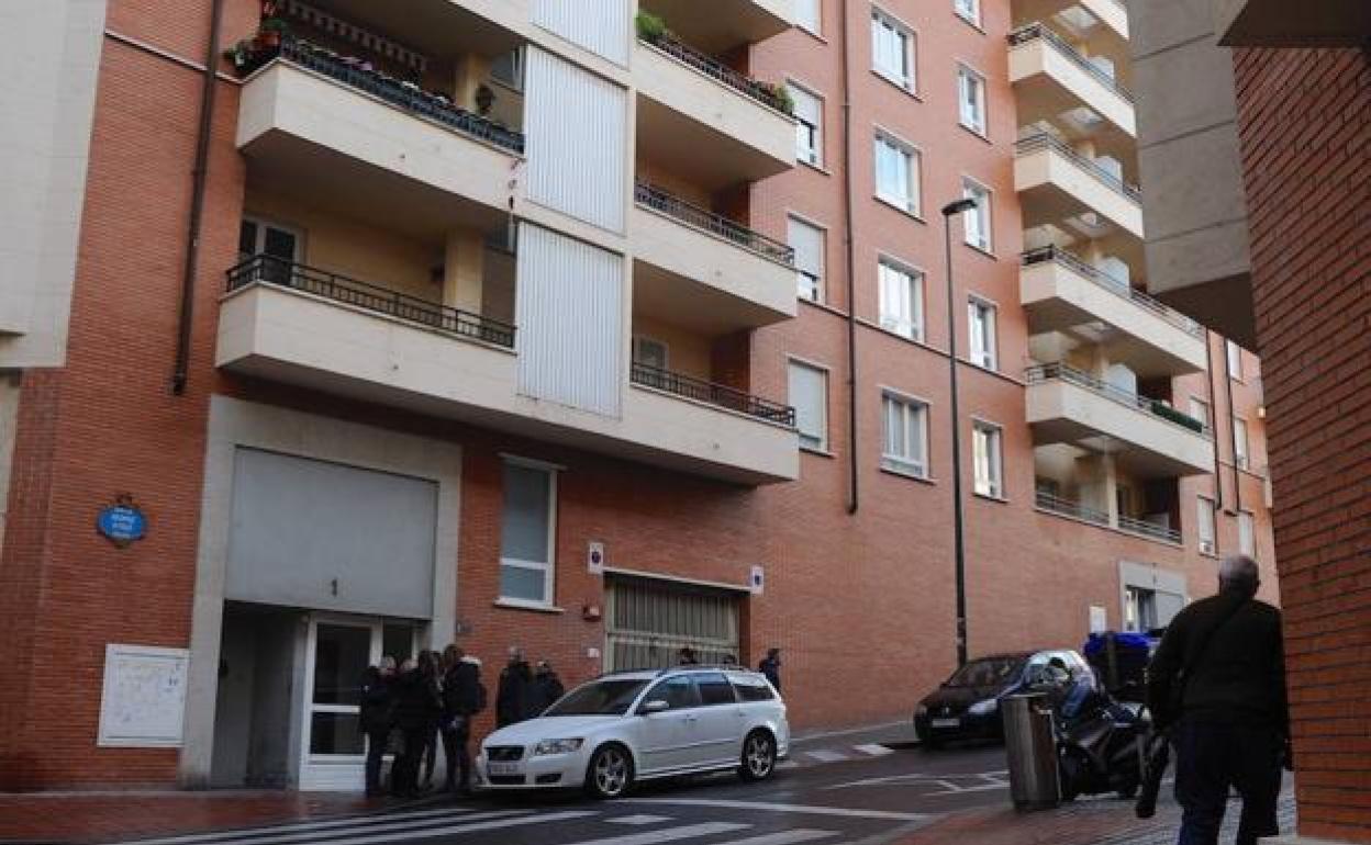 Calle George Steer, entre Atxuri y Ollerías, donde sucedieron los hechos.