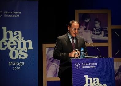 Imagen secundaria 1 - Los Premios Hacemos Málaga homenajean la «unión de fuerzas» de sociedad civil e instituciones en la lucha contra la pandemia