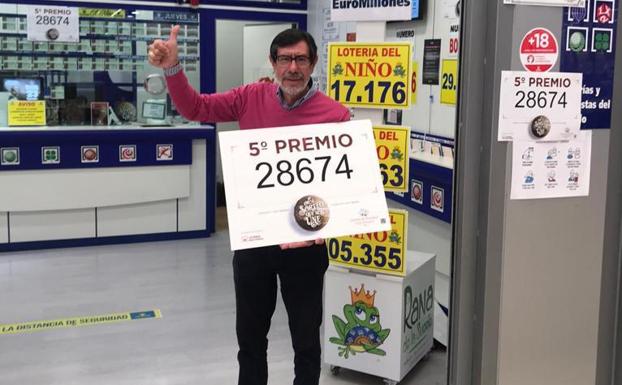 Antonio Zarzuela repartió 60.000 euros del quinto.