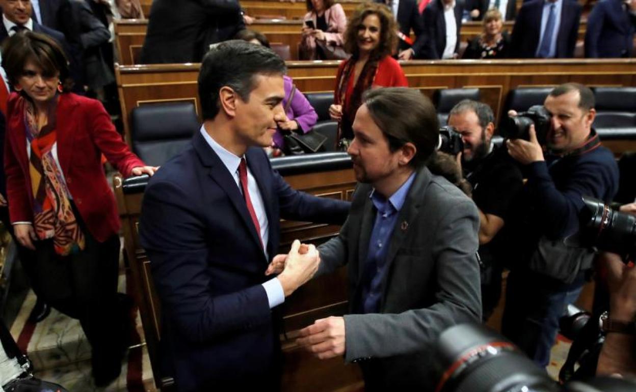 Podemos presiona al Rey para que condene el comportamiento de su padre