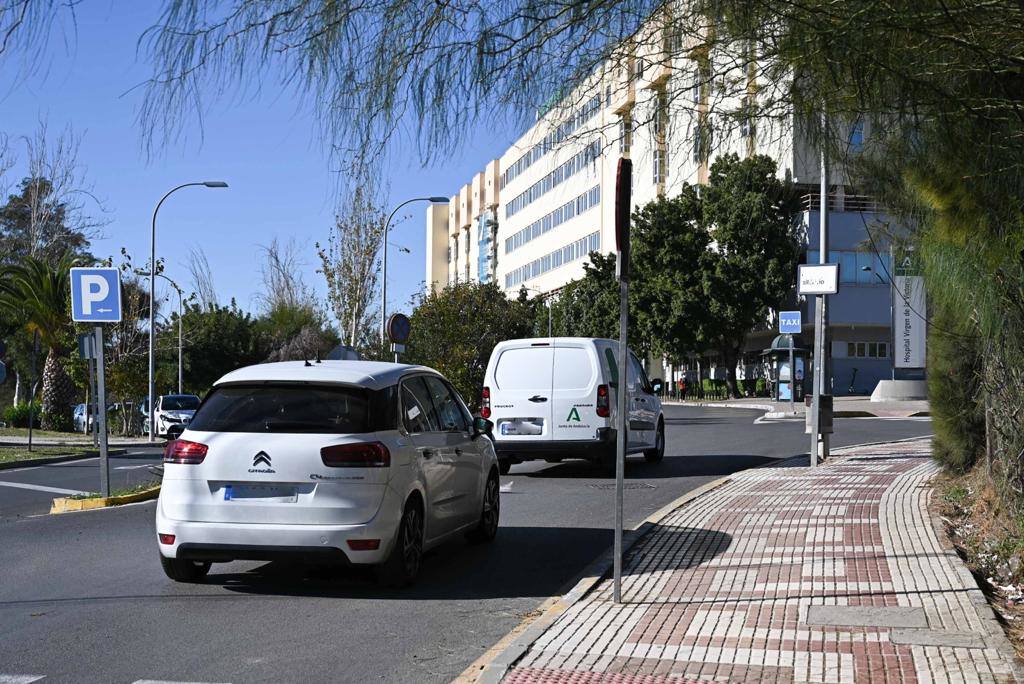 Llegada de las vacunas al hospital Clínico. 