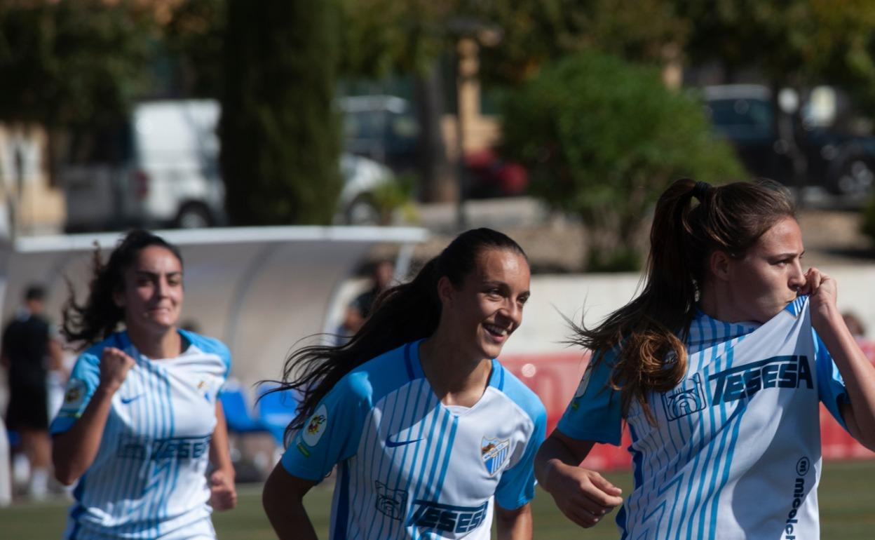 María Ruiz celebra un gol en la primera jornada. 