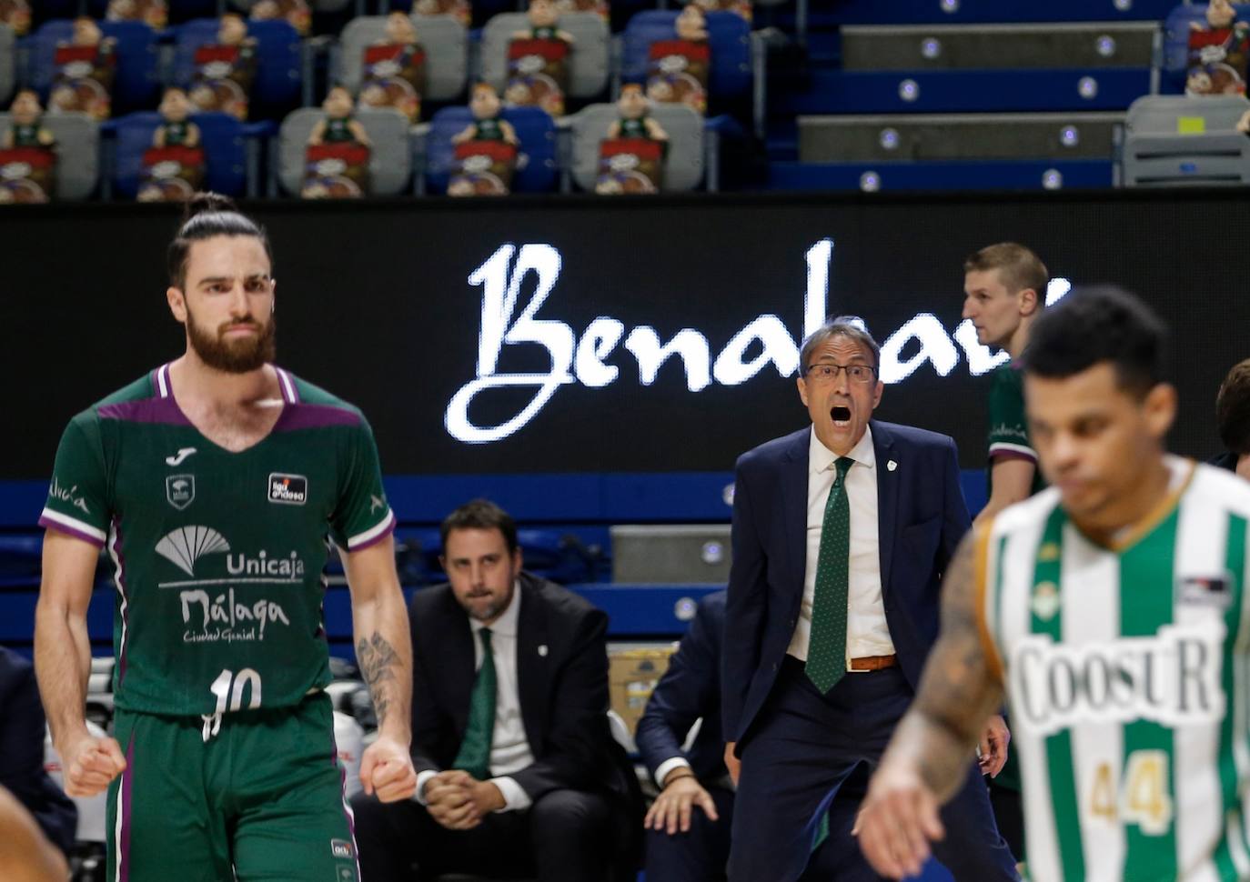 El Unicaja pierde en casa con el Betis en la prórroga. 