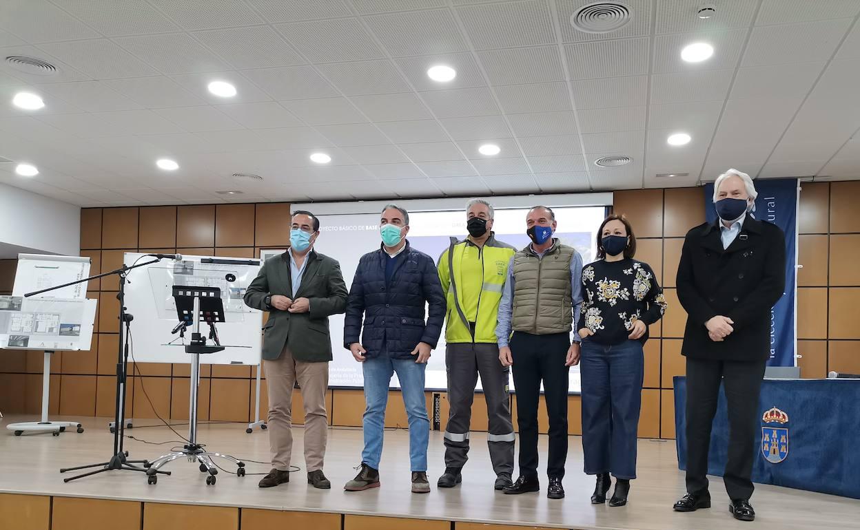 Presentación de la nueva base del Grupo de Emergencias de Andalucía en el Ayuntamiento de Benahavís. 