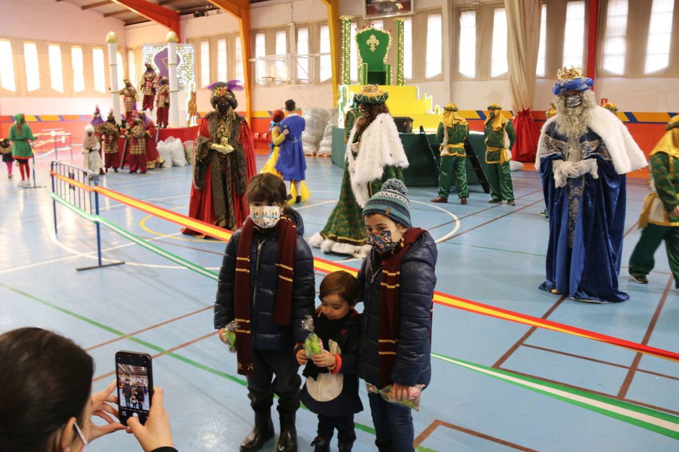 Los Reyes Magos reciben a los niños de Ronda