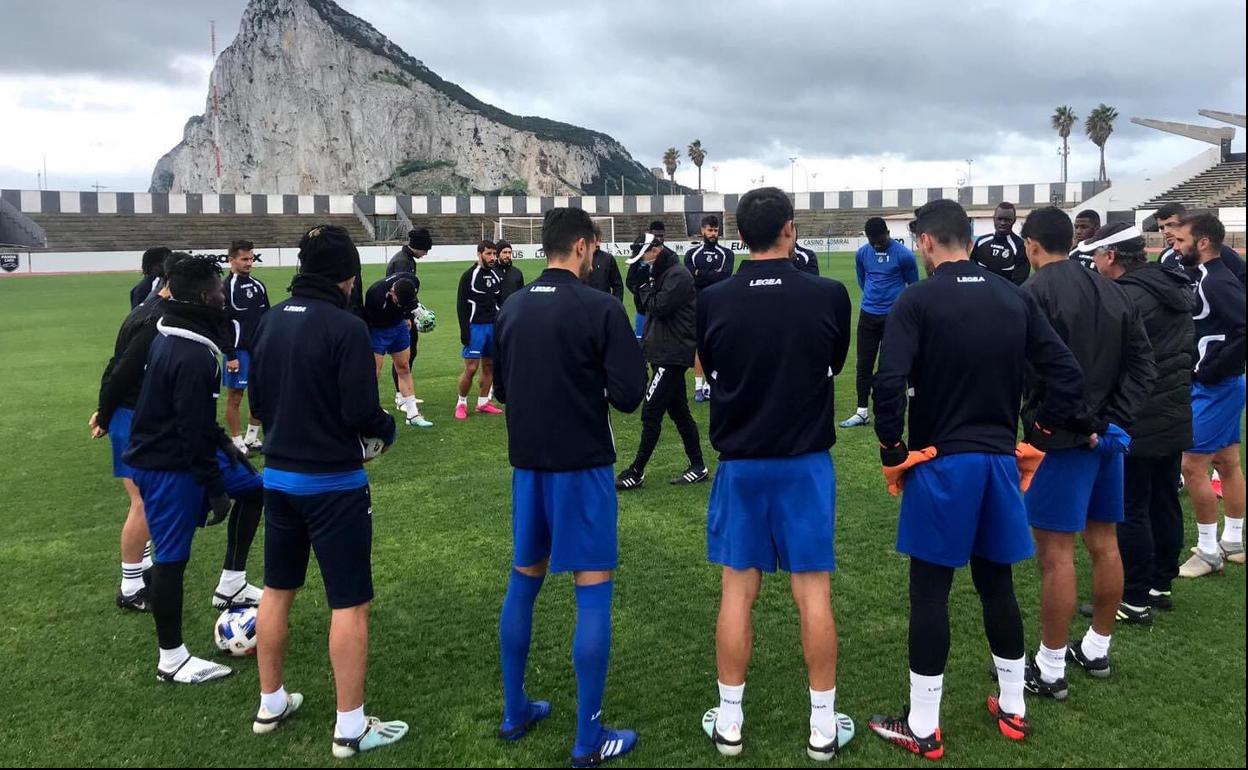 Aplazado el partido del marbella por varios positivos en el linense | diario sur