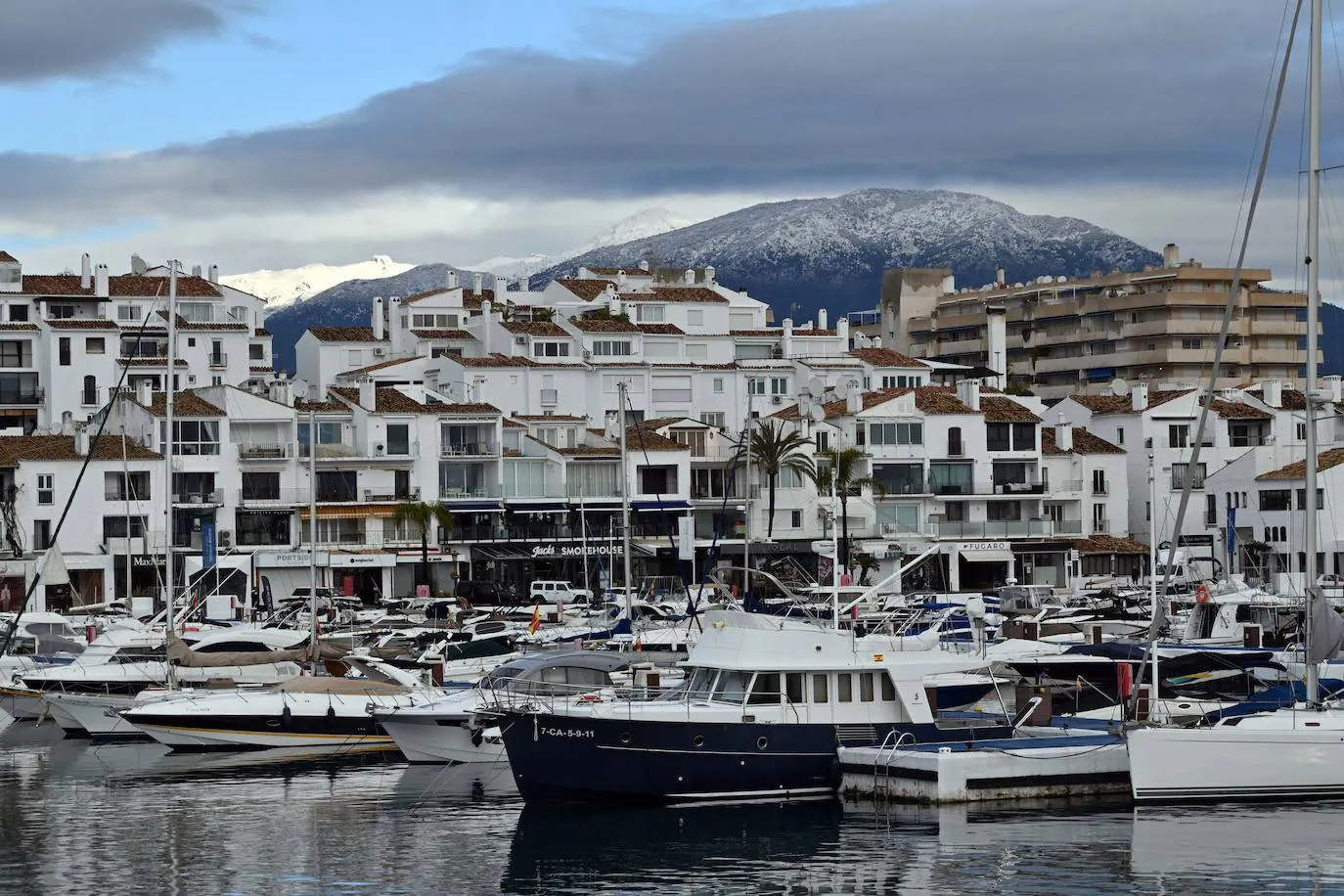 Las bajas temperaturas han dejado estampas poco frecuentes en la Costa del Sol 