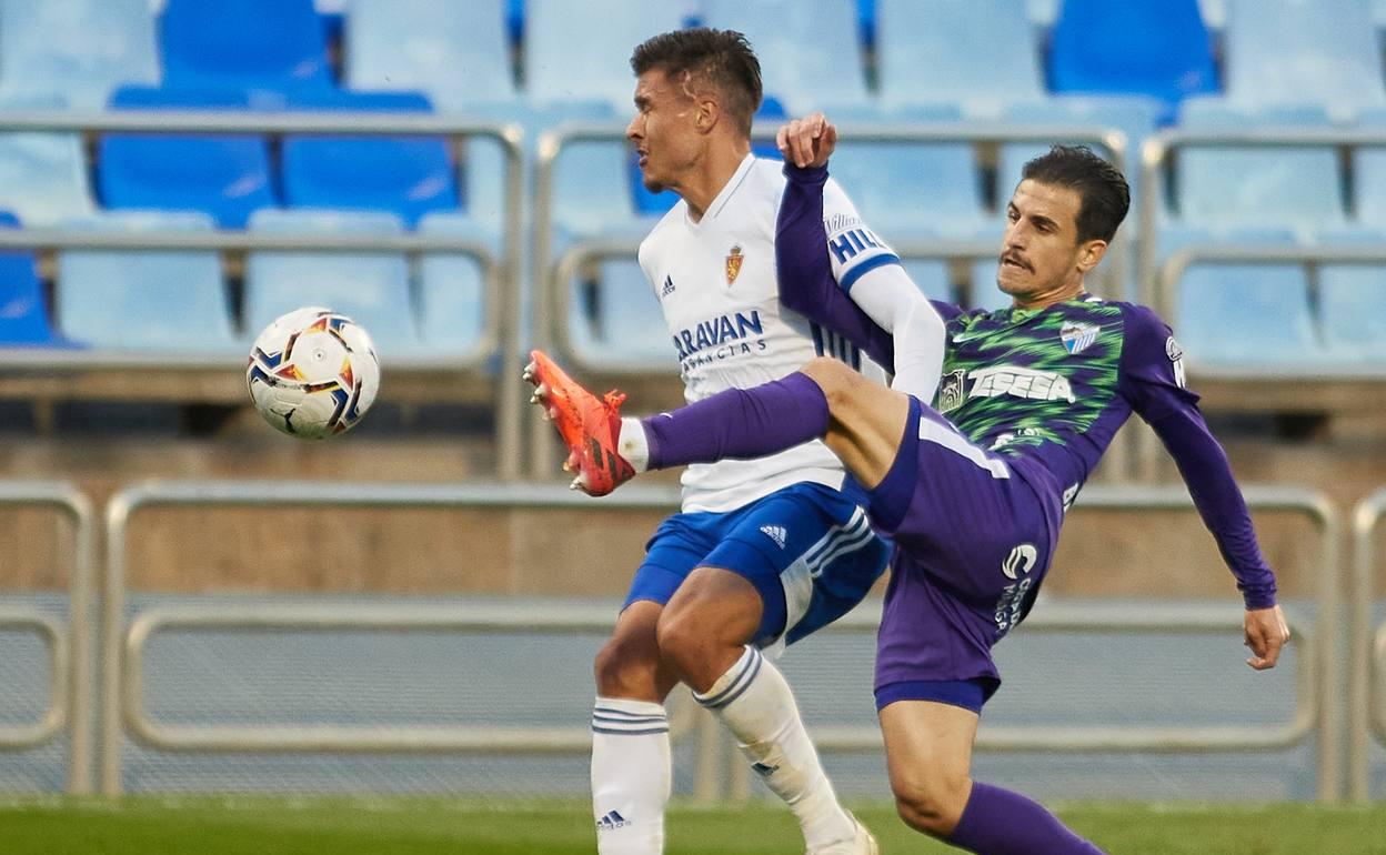 Matos, en el partido que acabó con victoria en La Romareda. 