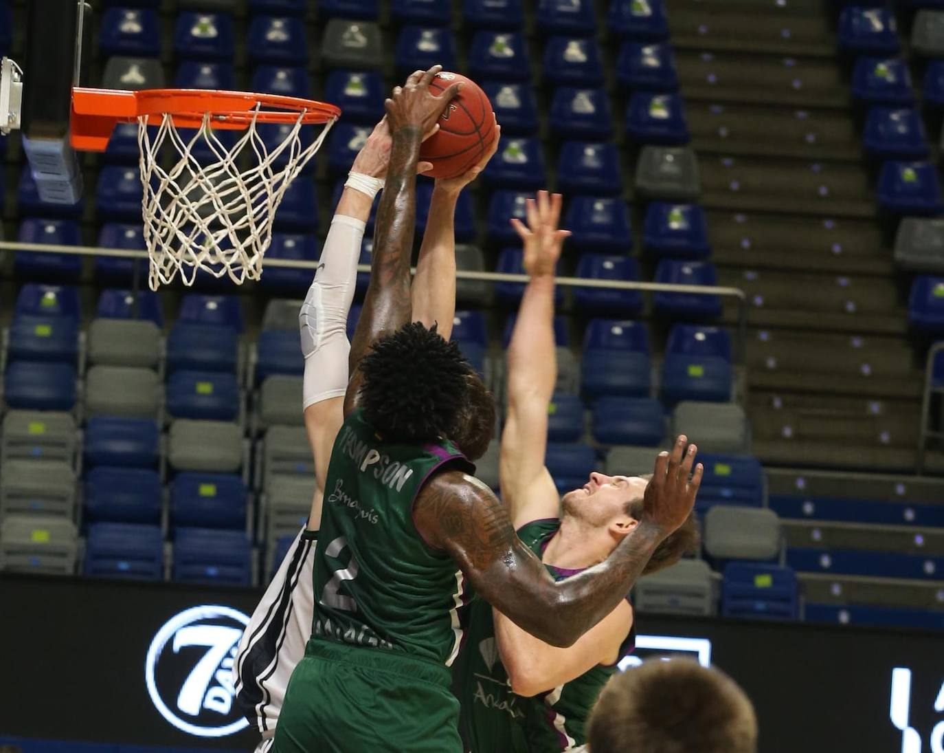 La segunda fase de la Eurocup arrancó en el Martín Carpena