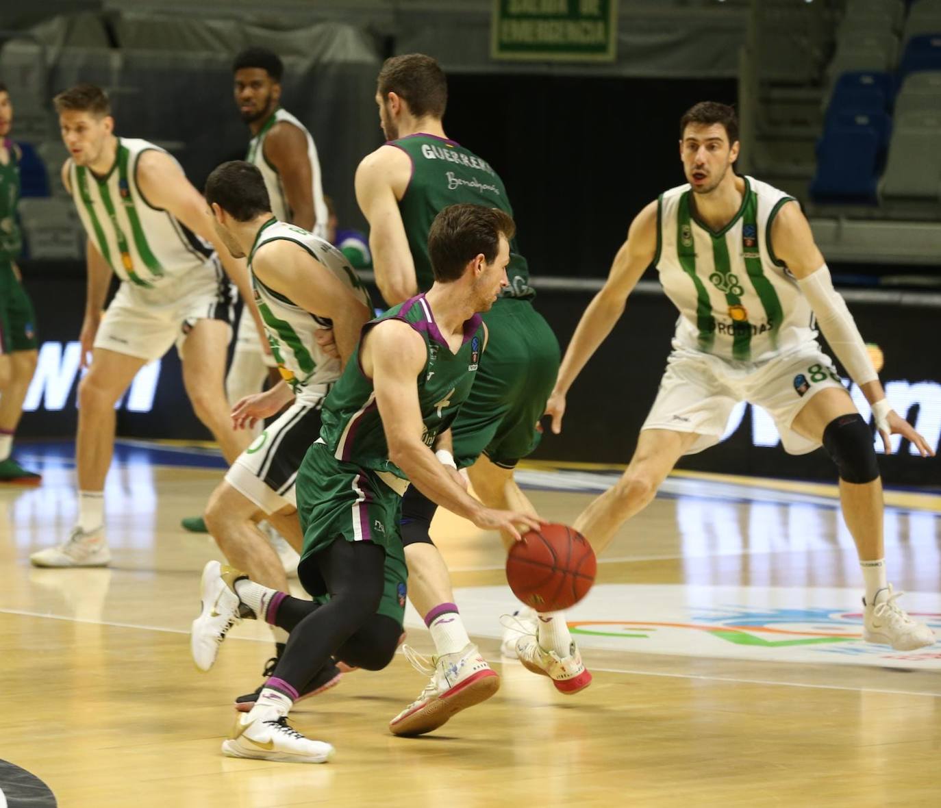 La segunda fase de la Eurocup arrancó en el Martín Carpena