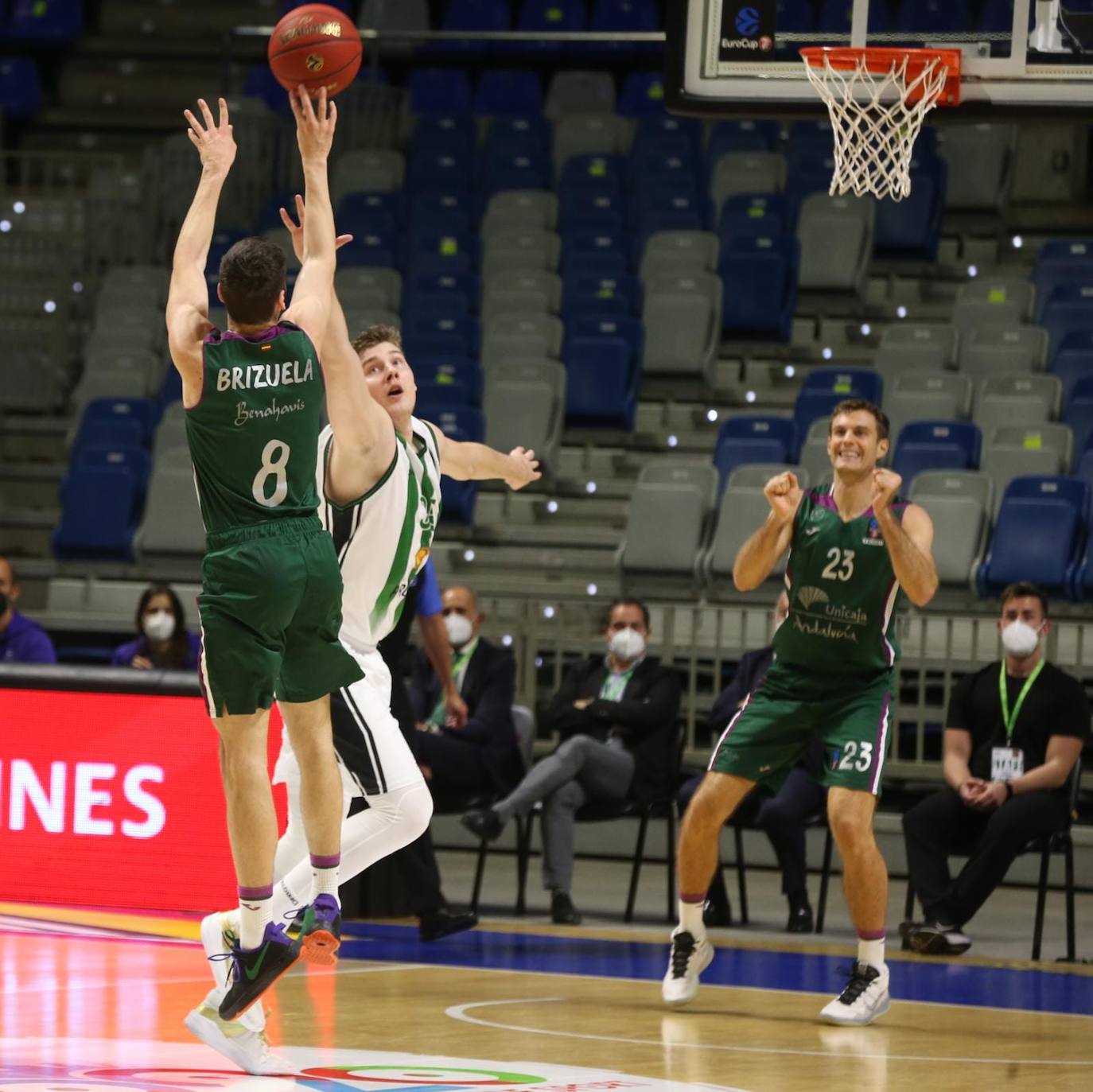 La segunda fase de la Eurocup arrancó en el Martín Carpena