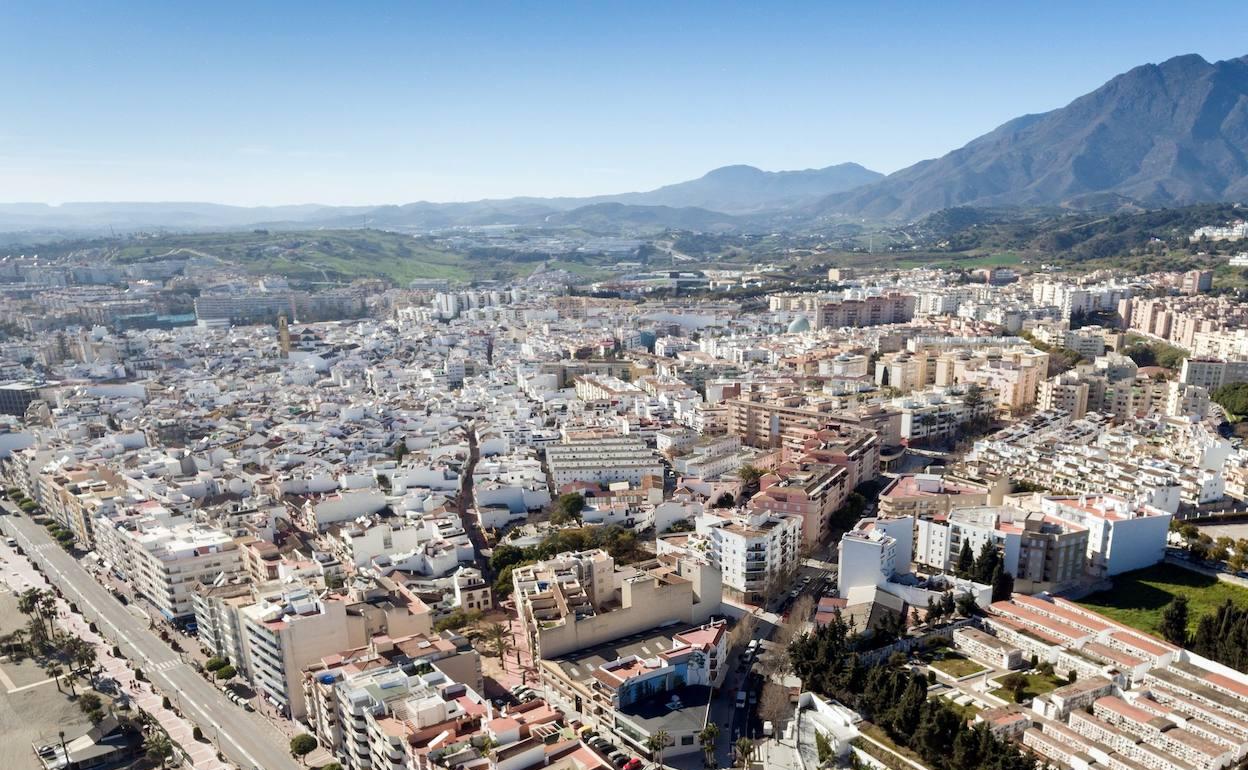 Imagen aérea del casco urbano de Estepona. 