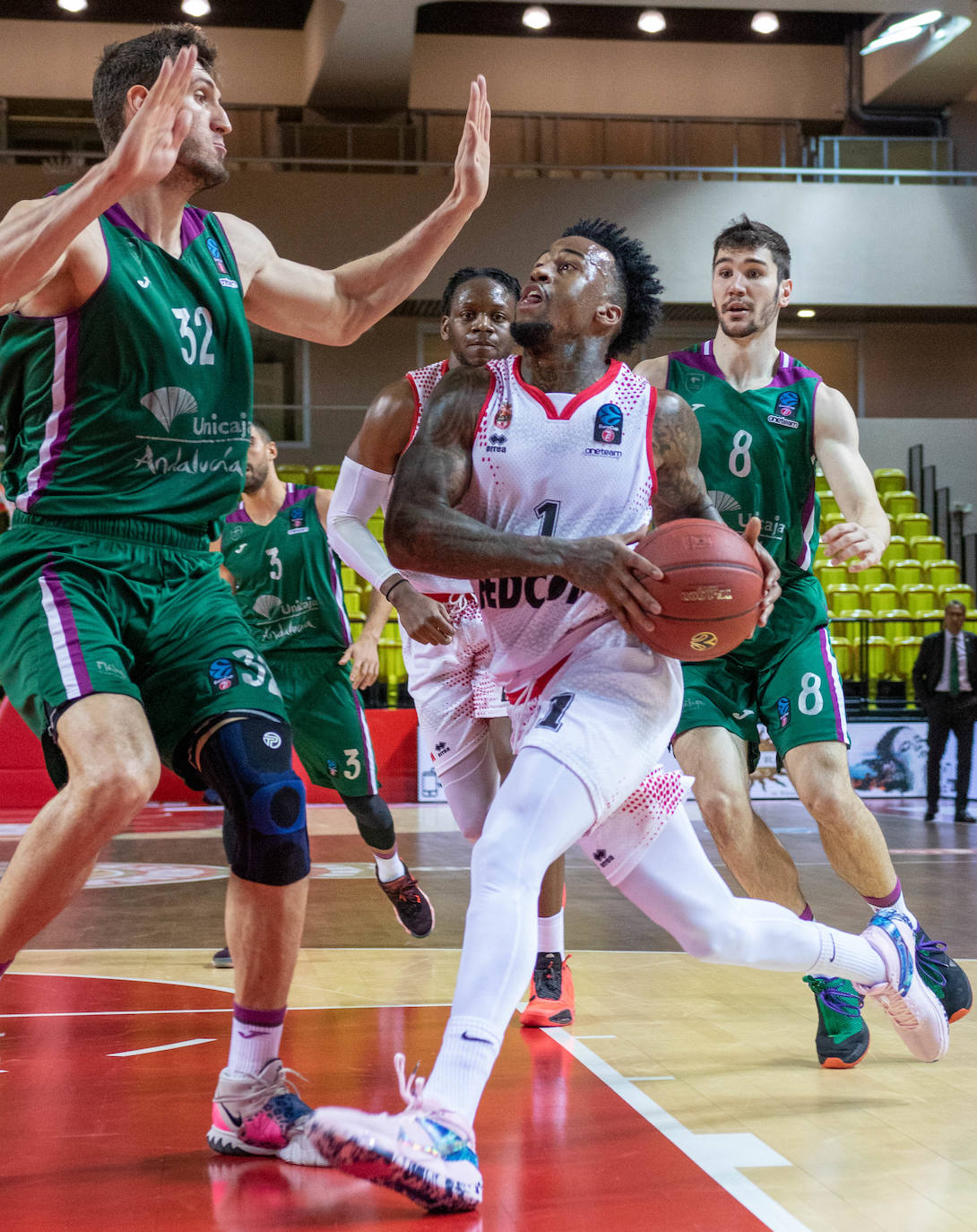 Mal partido del Unicaja, que perdió por 90-71 