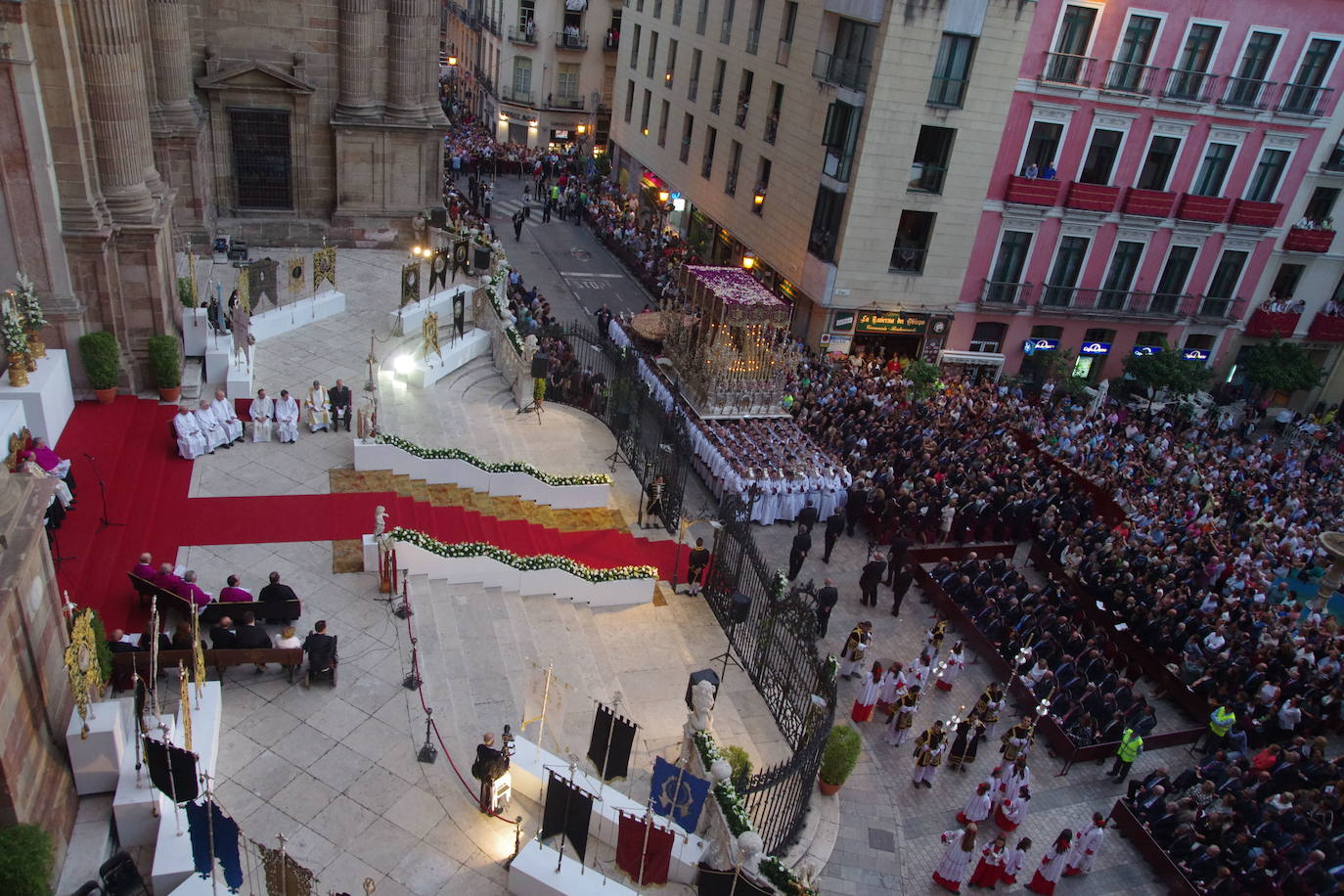 Procesión magna del Mater Dei el 28 de septiembre de 2013 por el Año de la Fe