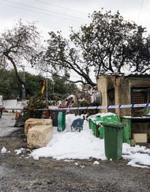 Imagen secundaria 2 - Manolo y Conchi, vecinos de La Luz, víctimas del incendio en una casa de chapa en Churriana