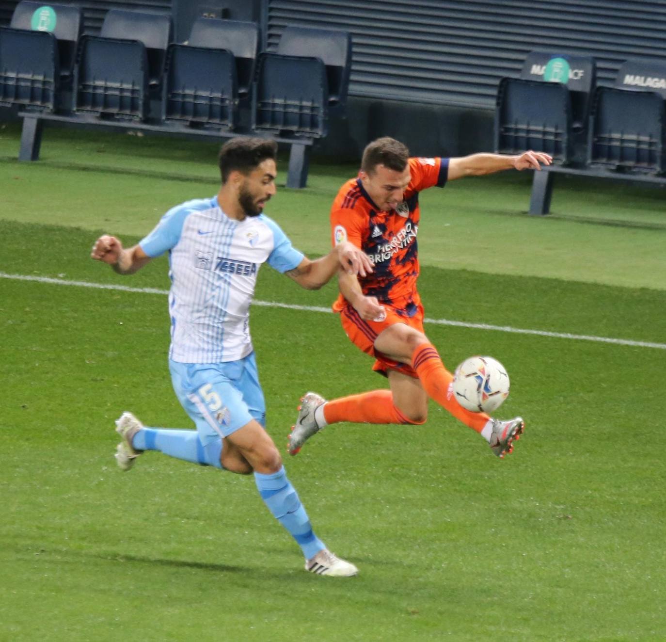 El Málaga, obligado a remontar desde los primeros minutos 