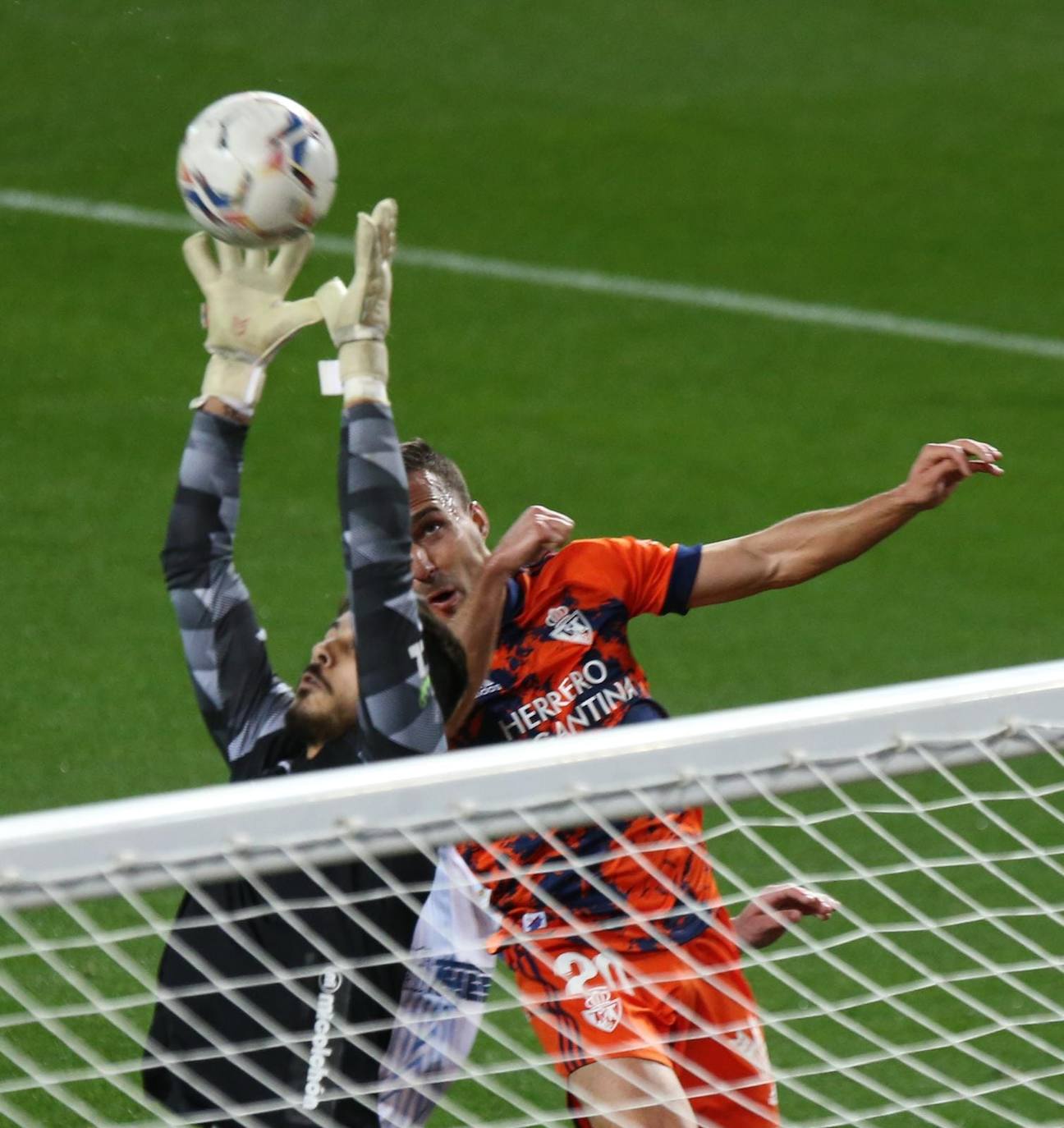 El Málaga, obligado a remontar desde los primeros minutos 