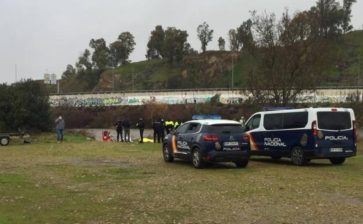 Recursos de emergencia en el lugar de los hechos.