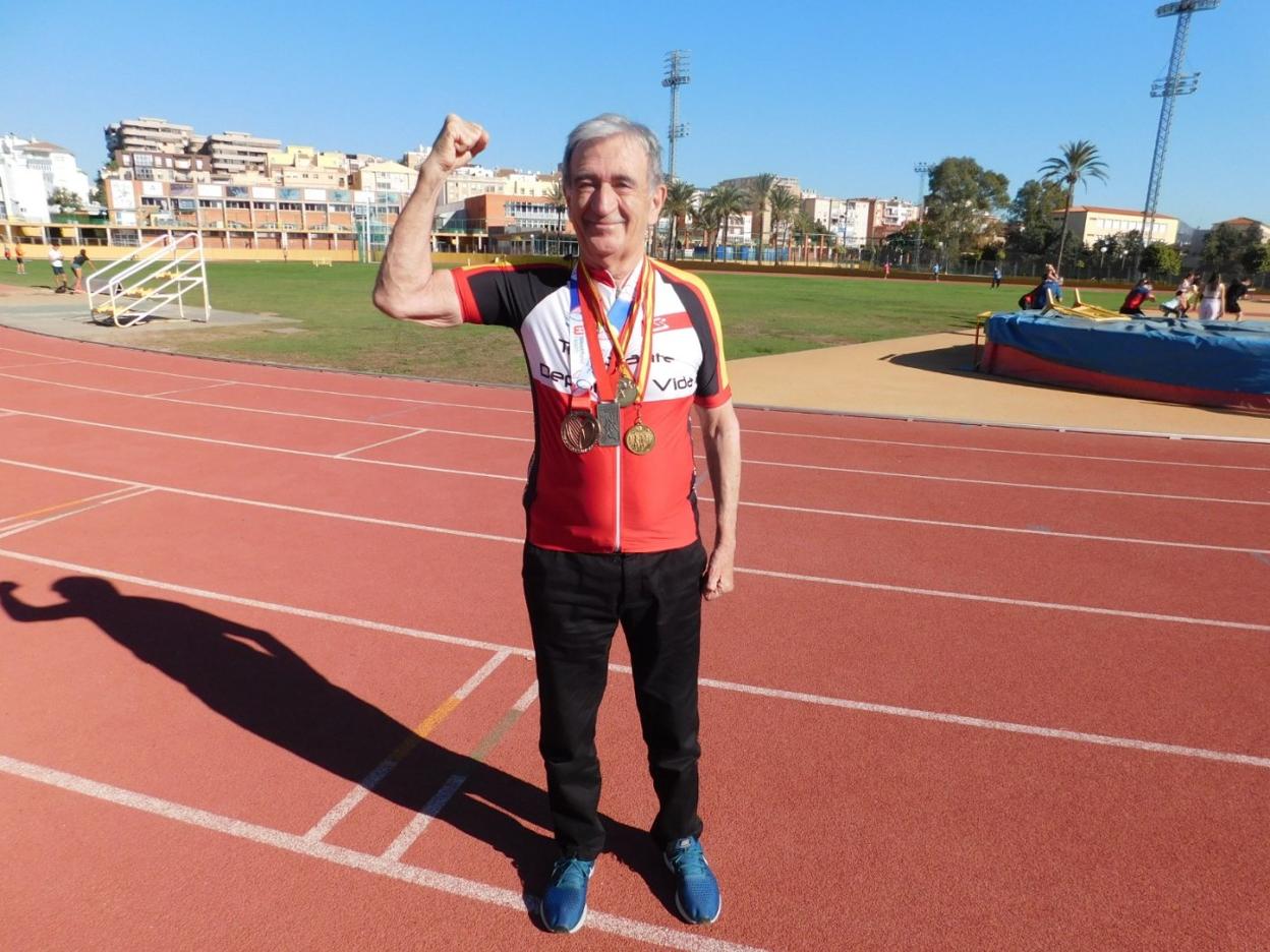 Vicente Granados se reencuentra treinta años después con la pista en la que comenzó todo, la de Carranque.