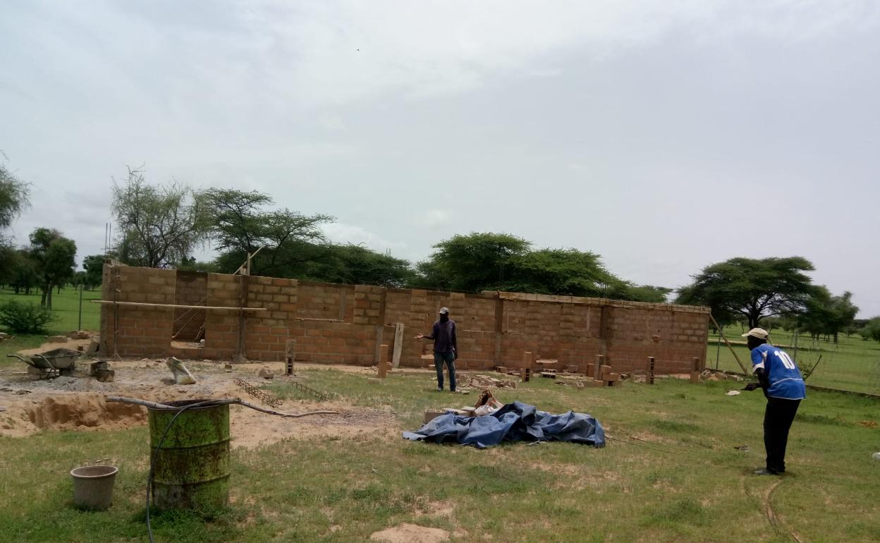 Construcción de una granja en Nguit, Senegal.