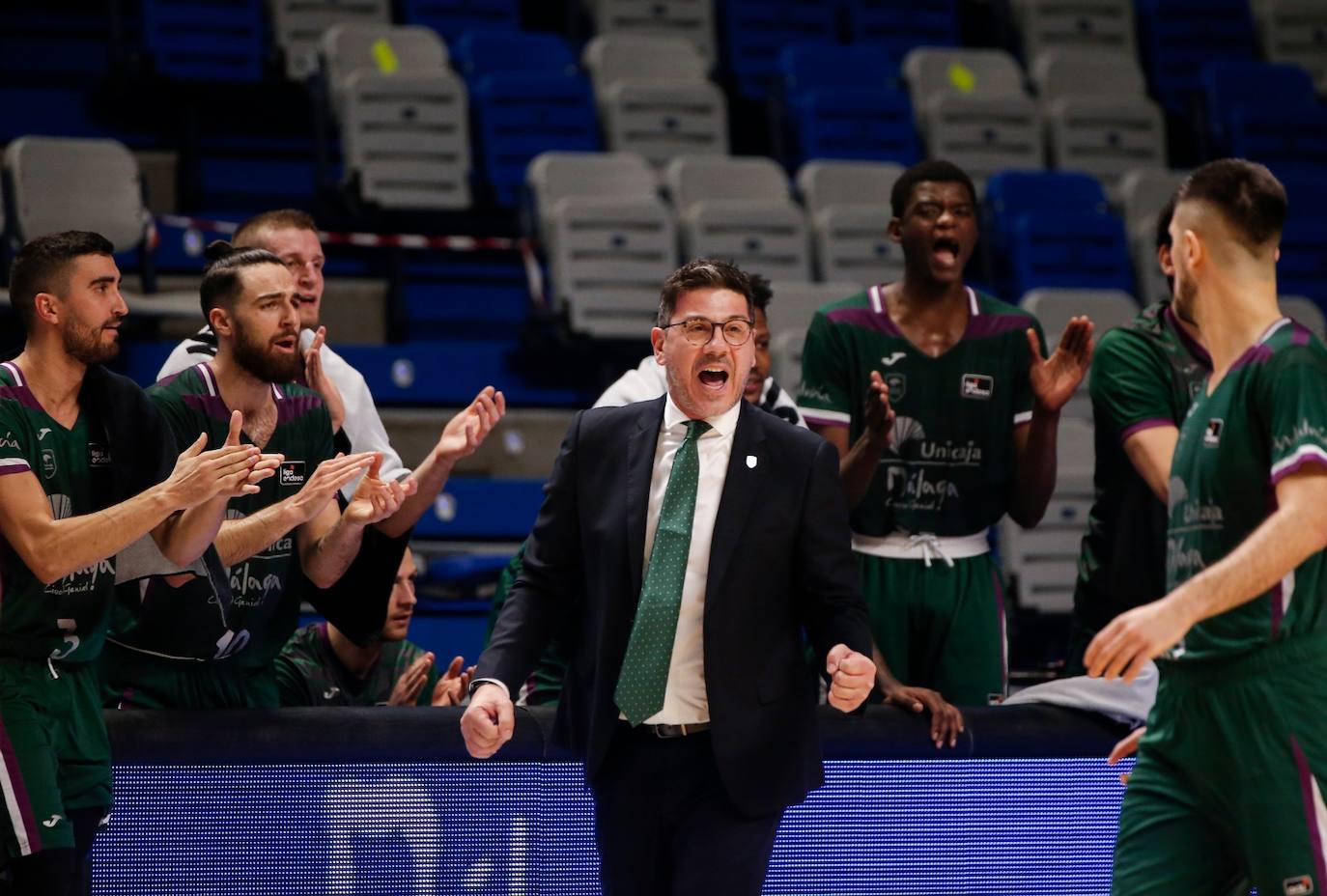 Derrota del Unicaja en casa ante el Valencia Basket. 