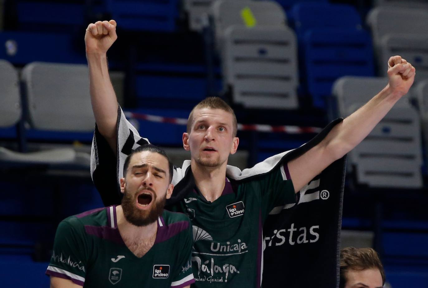 Derrota del Unicaja en casa ante el Valencia Basket. 