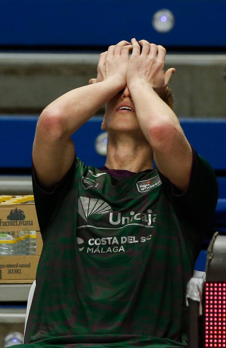 Derrota del Unicaja en casa ante el Valencia Basket. 