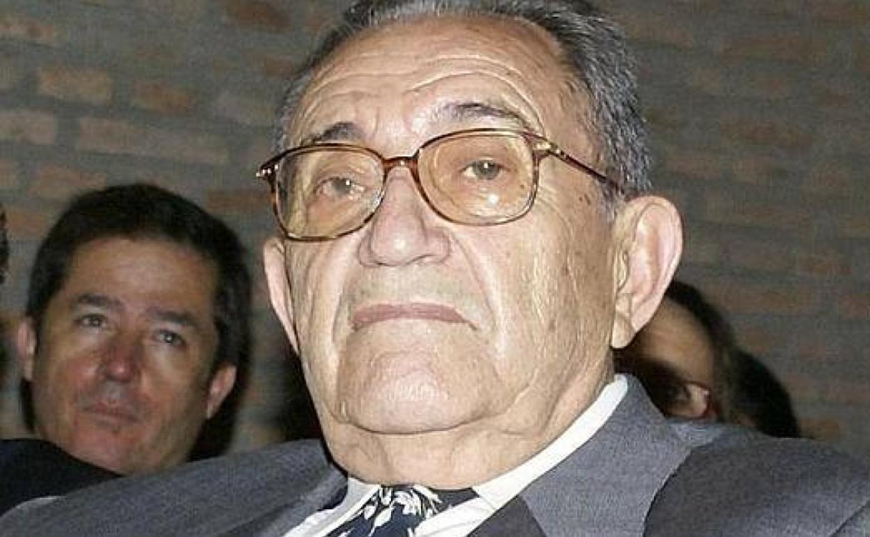 Antonio Martínez Valverde. 