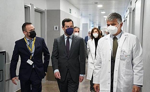 Juanma Moreno avanza un cambio en Andalucía en el sistema para determinar el cierre de los municipios y para los que tengan una tasa descendente