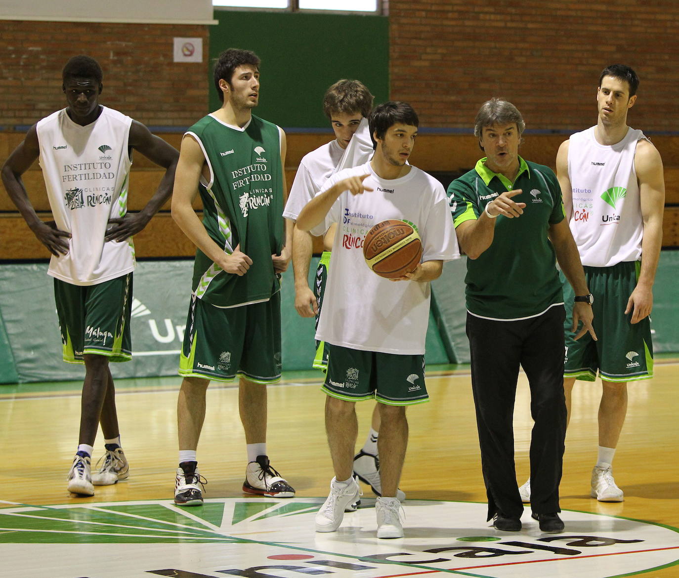 Paco Alonso, en un entrenamiento en 2011 con el Clínicas Rincón 