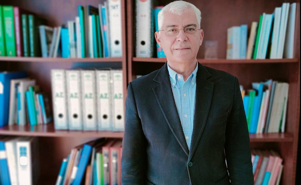 Domingo Hernández es el jefe del servicio de nefrología del Hospital Regional de Málaga. 