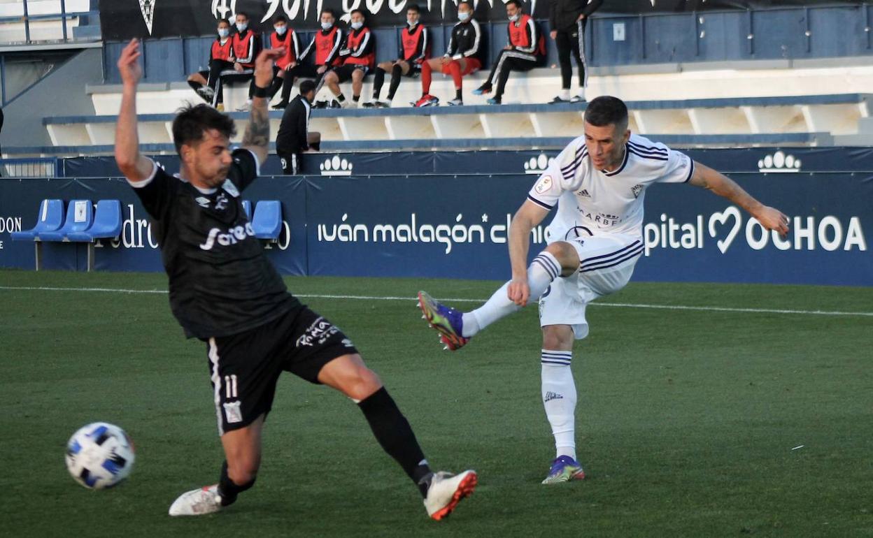 El Marbella vuelve a perder en un desenlace cruel contra el Sanluqueño