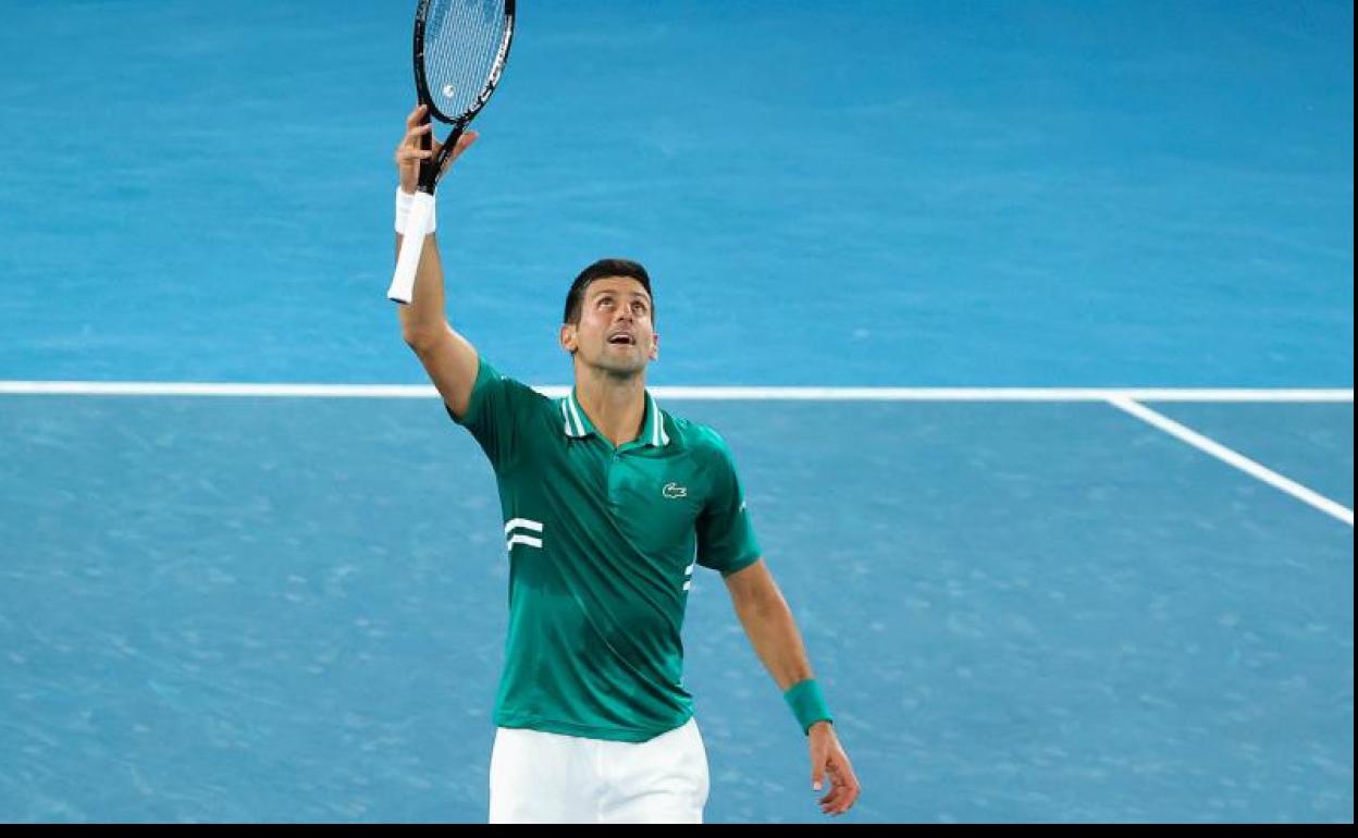 Djokovic se cita en semifinales con el sorprendente Karatsev