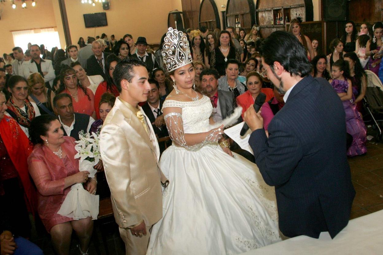 Una boda celebrada por el rito gitano, en Gijón. p. citoula