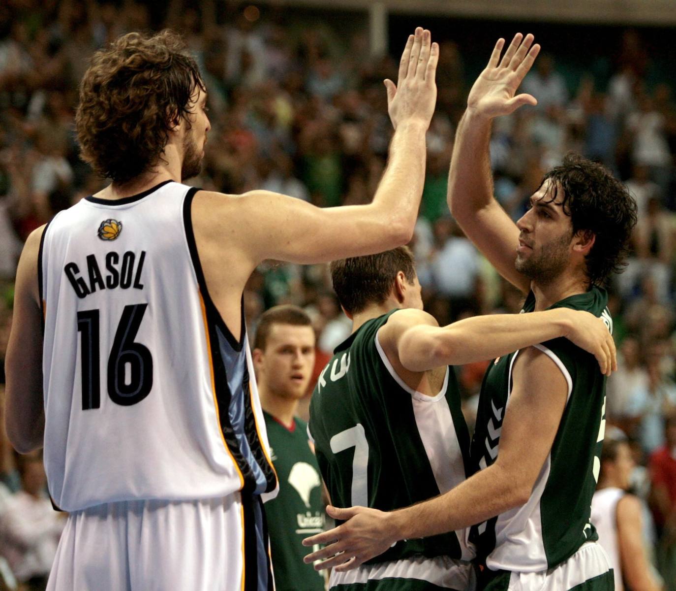 Gasol ha preparado en Málaga varias citas con la selección española y jugó un amistoso contra el Unicaja cuando militaba en los Memphis Grizzlies de la NBA 