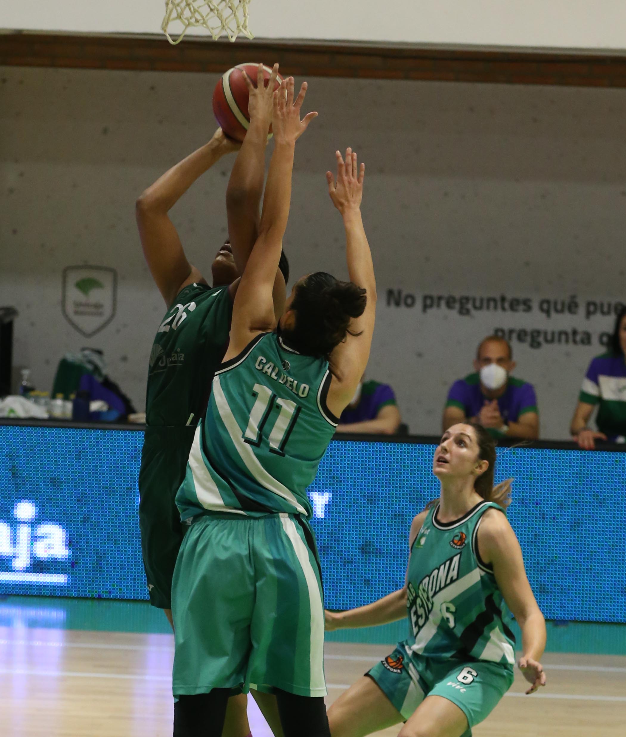 El cuadro de Quique Gutiérrez se impuso al Unicaja, que acarició la remontada en los instantes finales