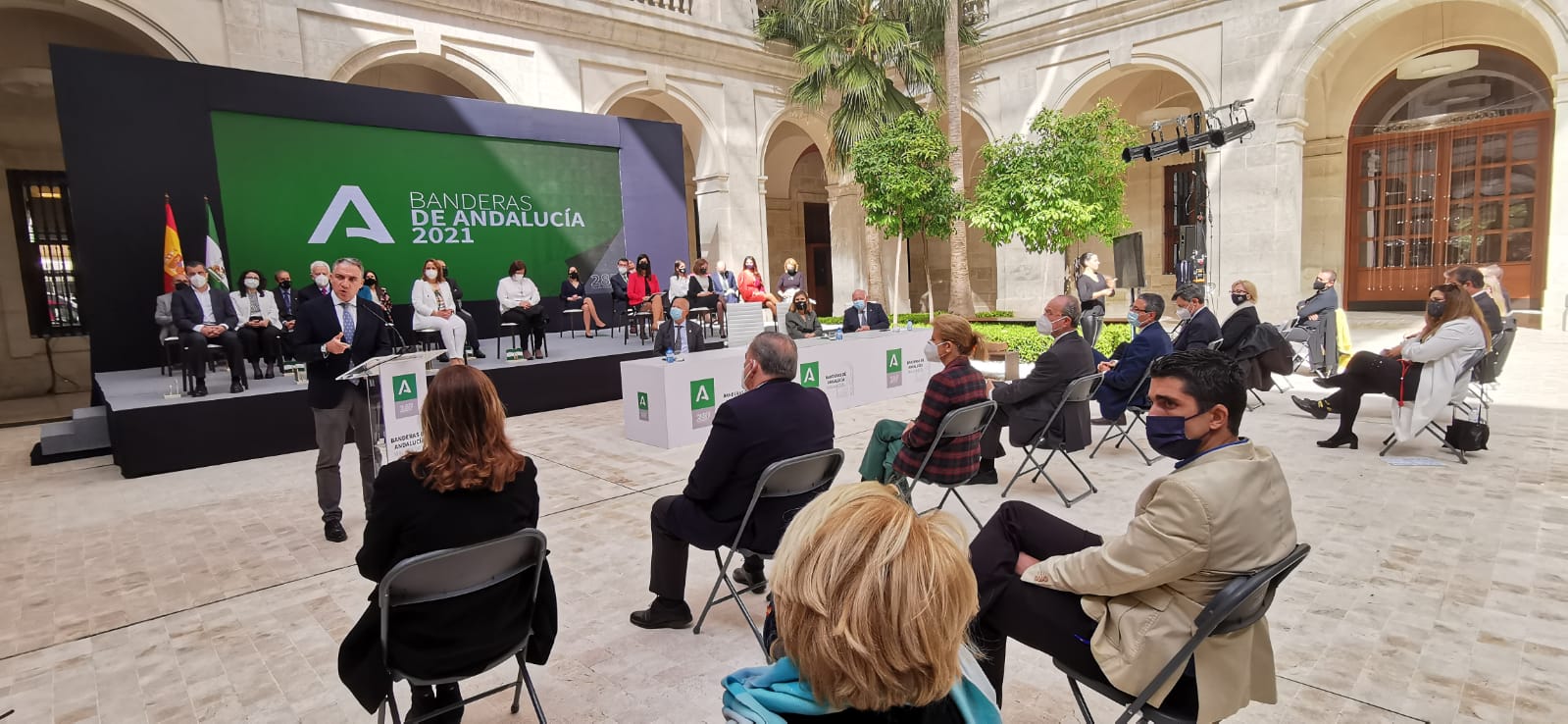 Acto institucional con motivo del 28F y la entrega de distinciones a una decena de personas y entidades, cuya labor y dedicación es reconocida con la Bandera de Andalucía