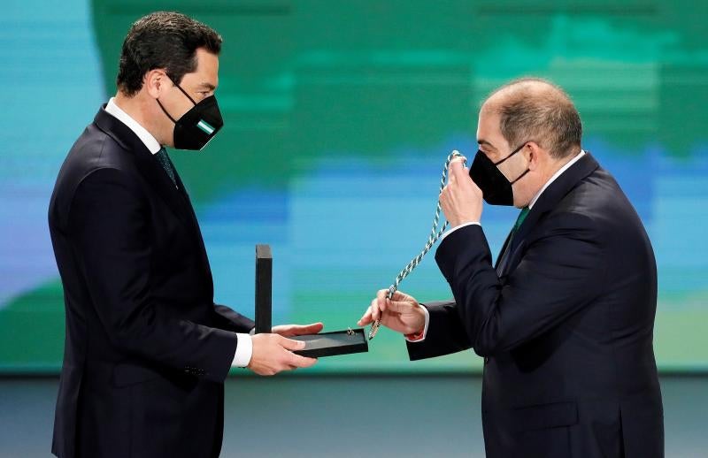 Fotos: Acto institucional por el 28-F y entrega de las Medallas de Andalucía y Título de Hijo Predilecto de Andalucía