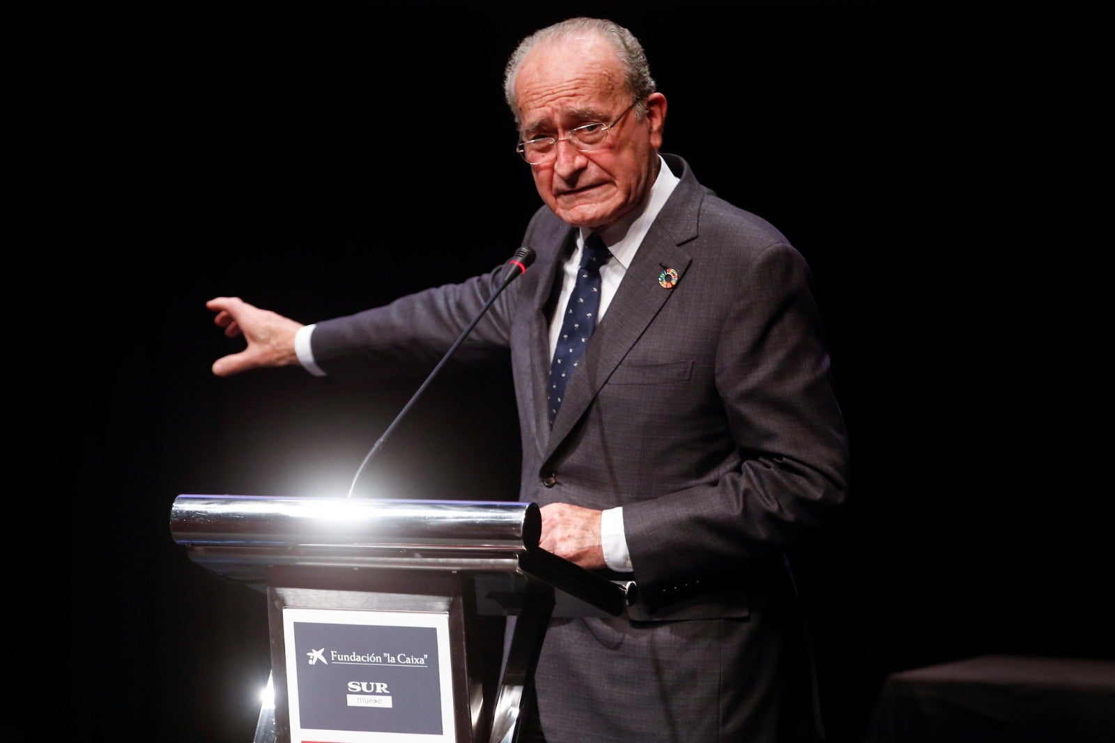 SUR y Fundación La Caixa premian el compromiso social de entidades y personas en un acto celebrado en el Auditorio del Museo Picasso Málaga