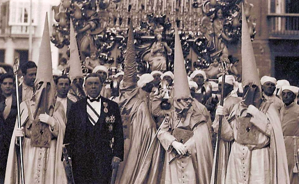 Baena en una procesión de la Sangre en los años veinte del pasado siglo.