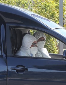 Imagen secundaria 2 - Entierros en la era Covid: el trabajo silencioso del adiós