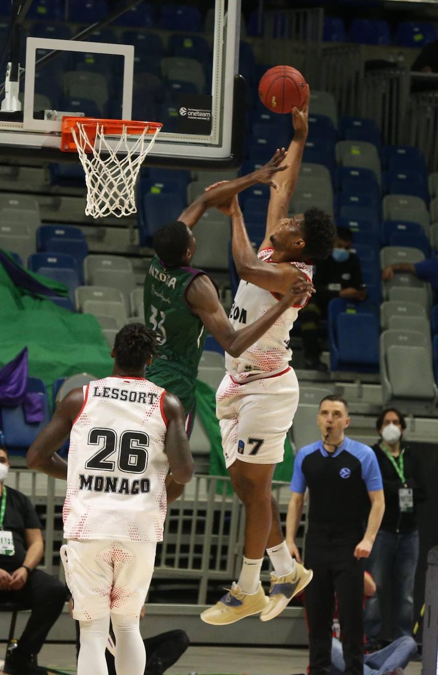 Derrota del Unicaja ante el Mónaco en el Carpena (89-98). 