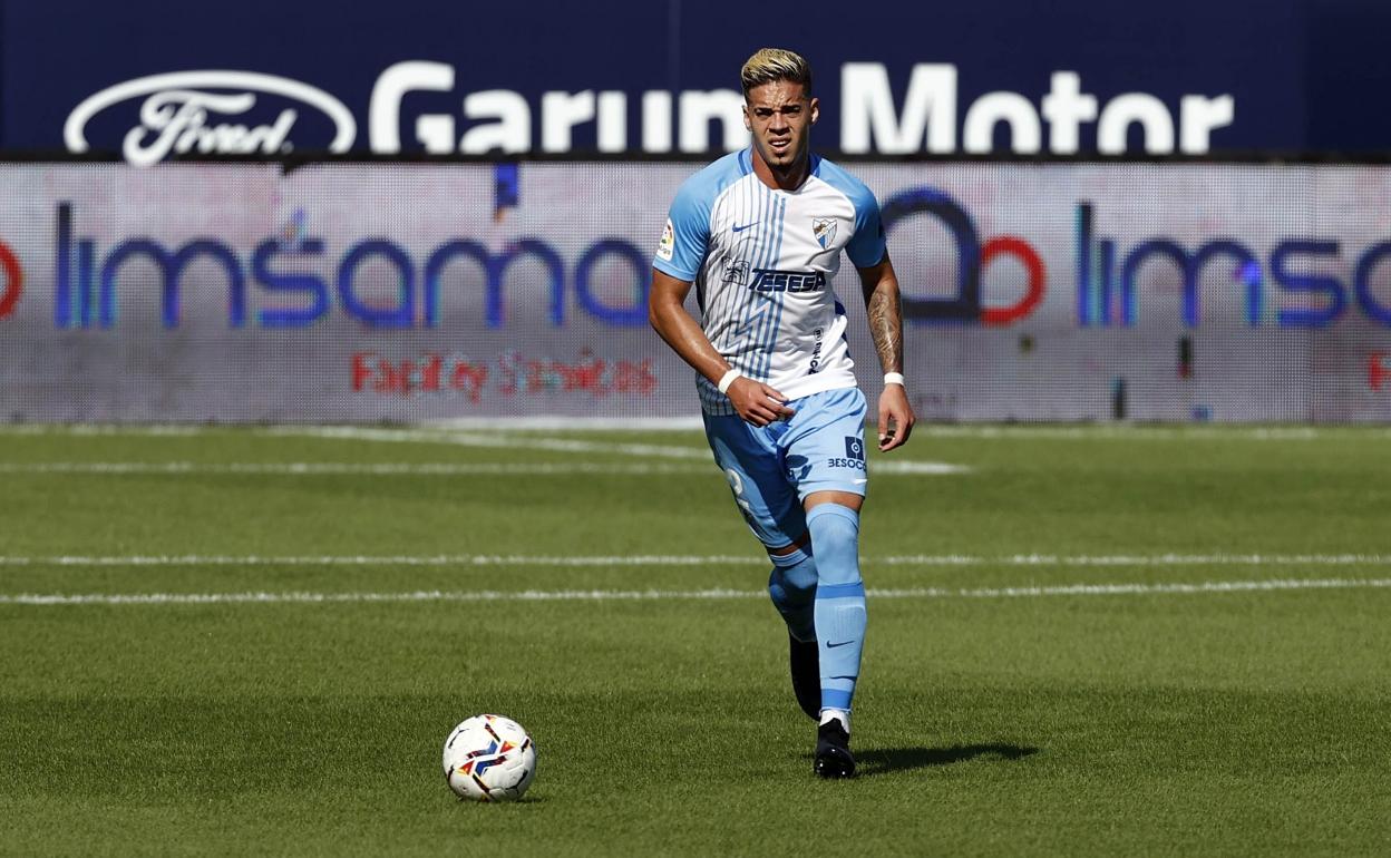 El jugador del Málaga, Josua Mejías, durante un partido de esta temporada.