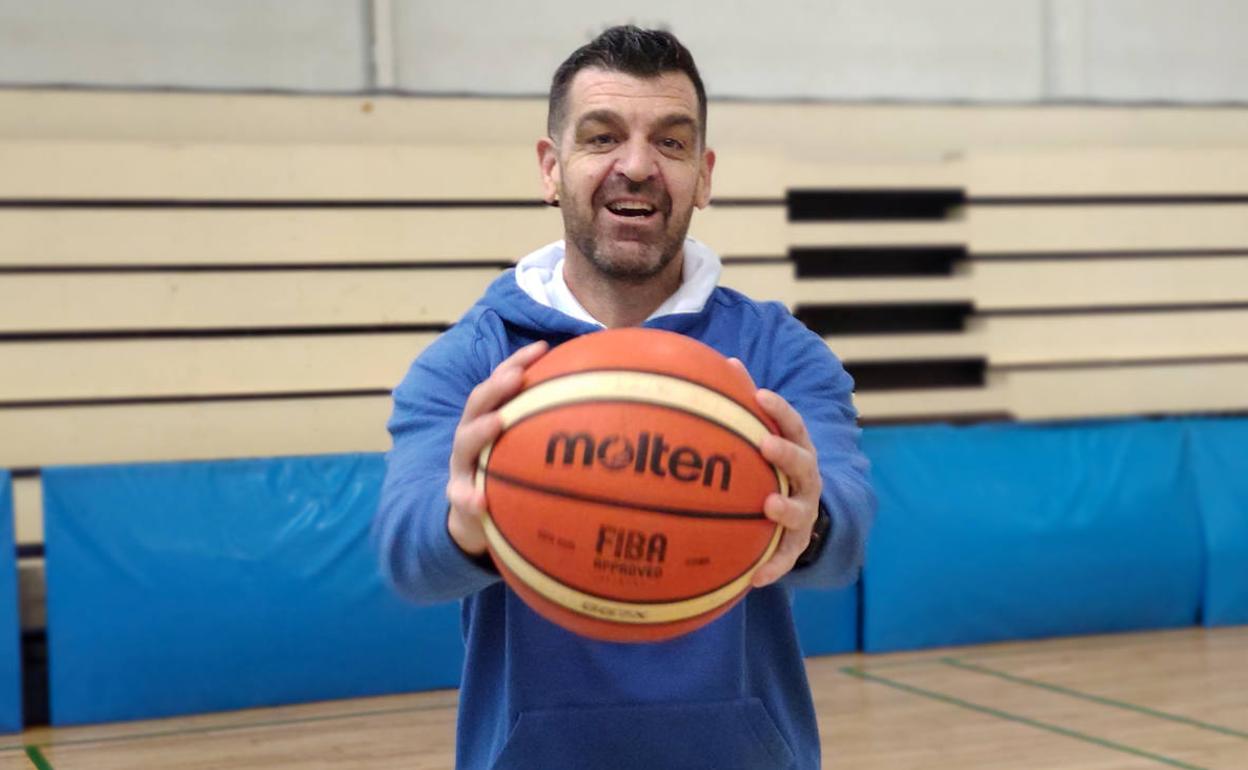 El entrenador del CB Marbella, el malagueño Rafa Piña.