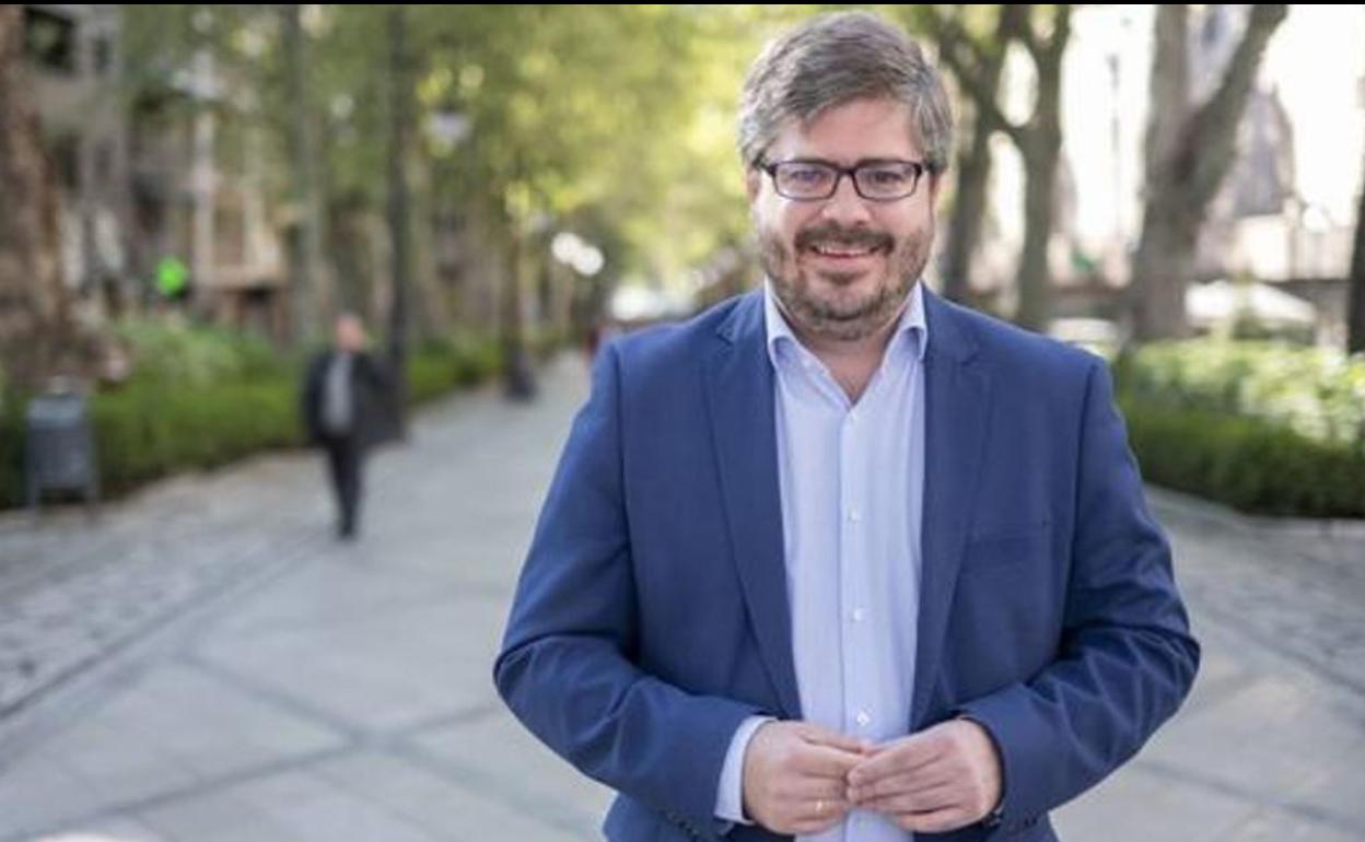 El senador por Andalucía Fran Hervías deja Ciudadanos y se incorpora al equipo de García Egea en el PP