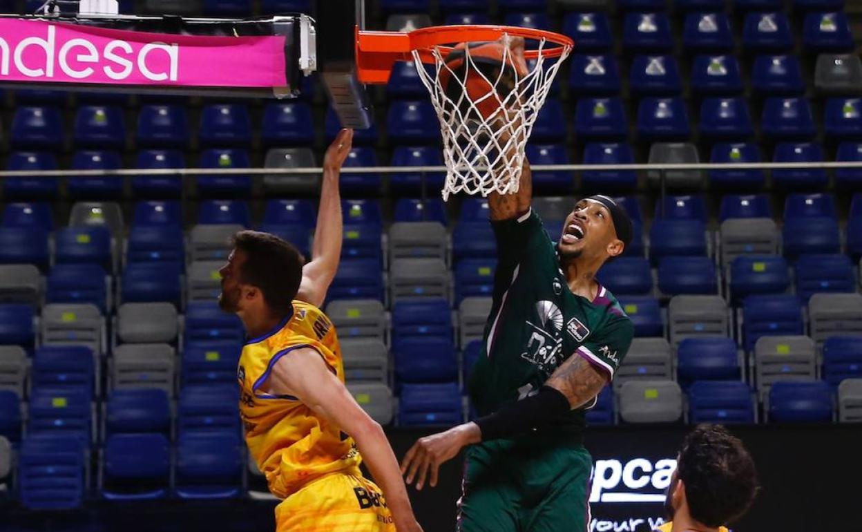 Un mate de Thomas el sábado ante el Herbalife Gran Canaria. 