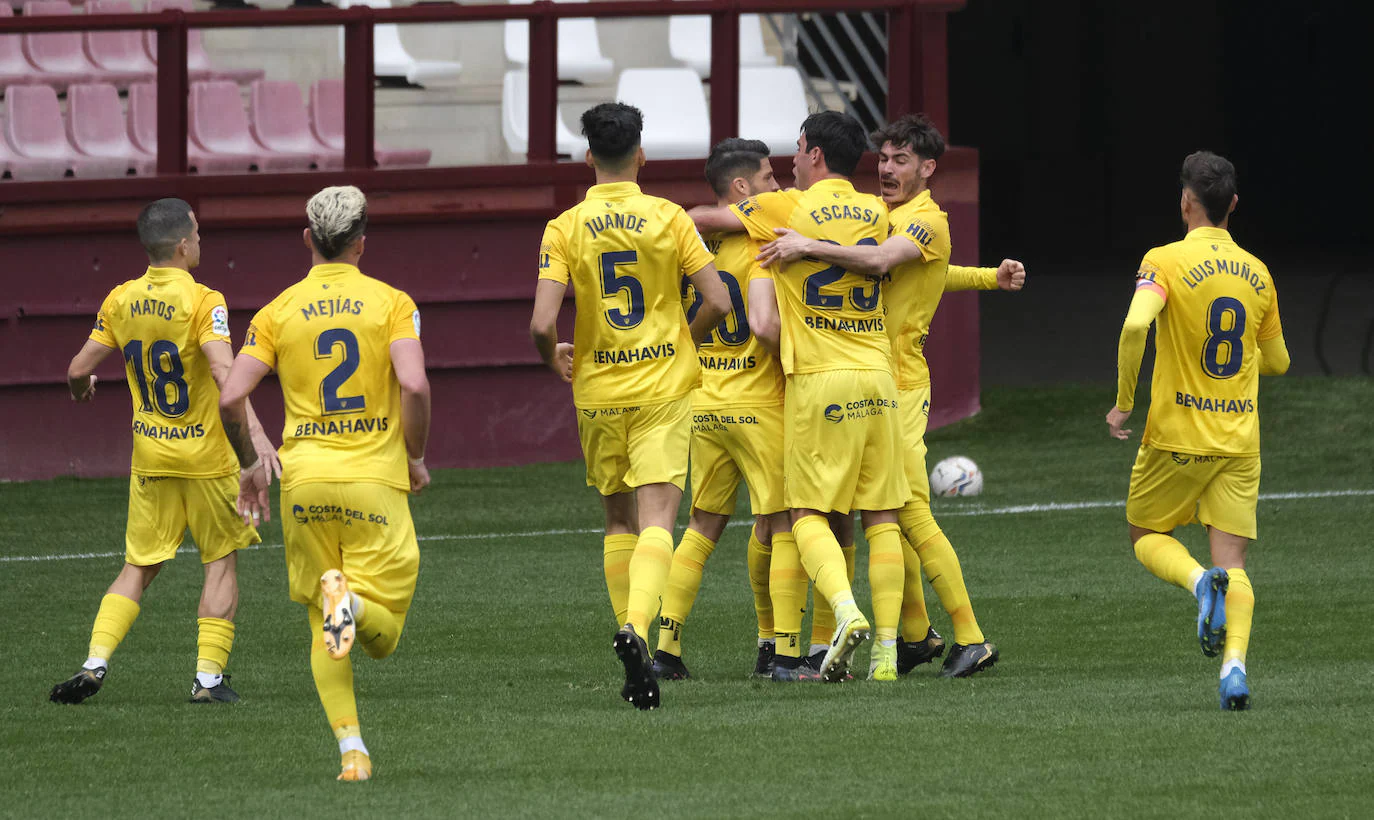 Fotos: El UD-Logroñés- Málaga CF, en imágenes