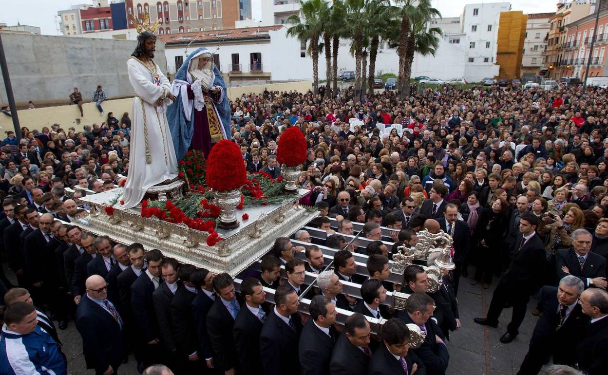 Traslado de las imágenes de Jesús Cautivo y la Virgen de la Trinidad. 