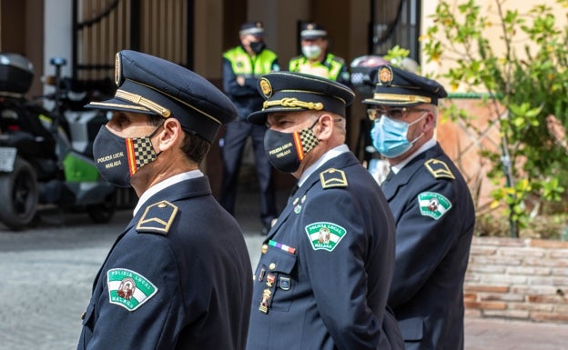 Policías locales de Málaga en la Jefatura Centro. 